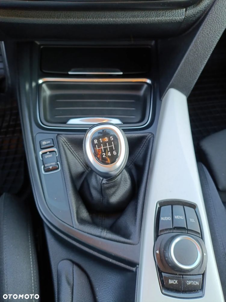 BMW Seria 3 - 13