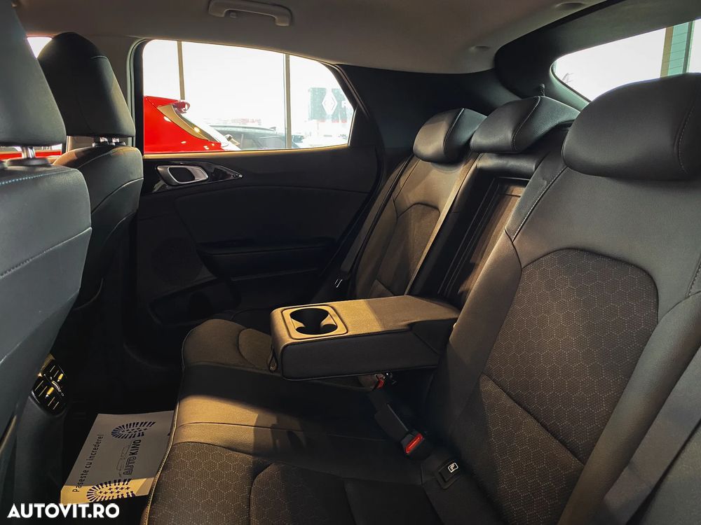 Kia XCeed 1.6 T-GDI 7DCT Style - 9