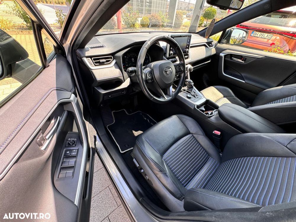 Toyota RAV4 - 23