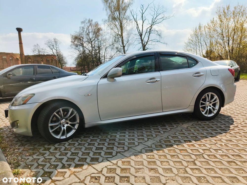 Lexus IS 250 Prestige - 4