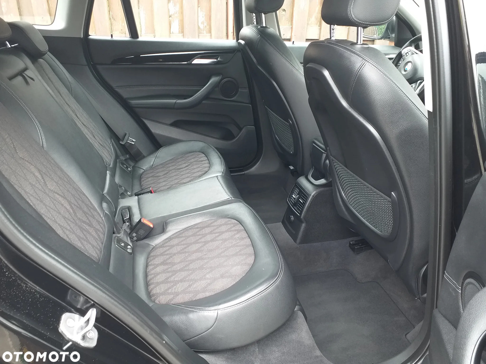 BMW X1 sDrive18d xLine sport - 19