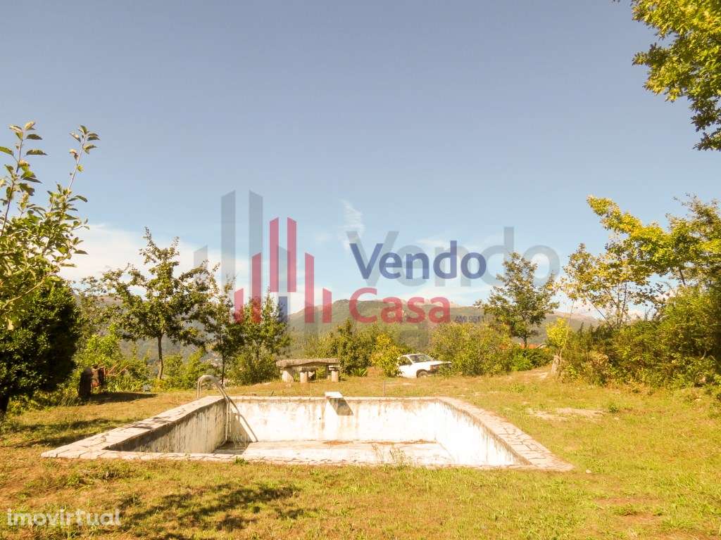 Vende-se Quintinha e Casa- Gerês-Braga - Grande imagem: 2/14