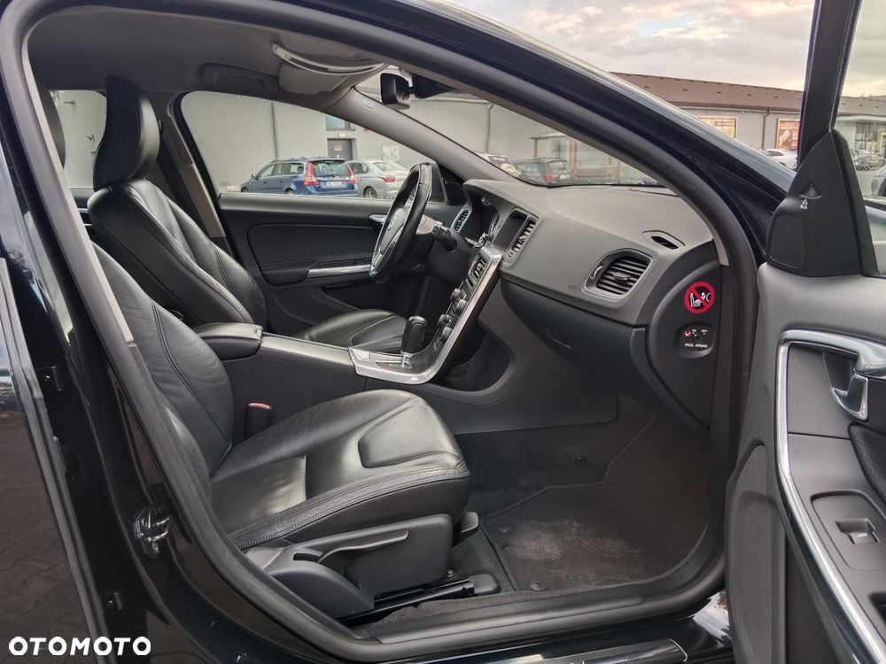 Volvo V60 - 13
