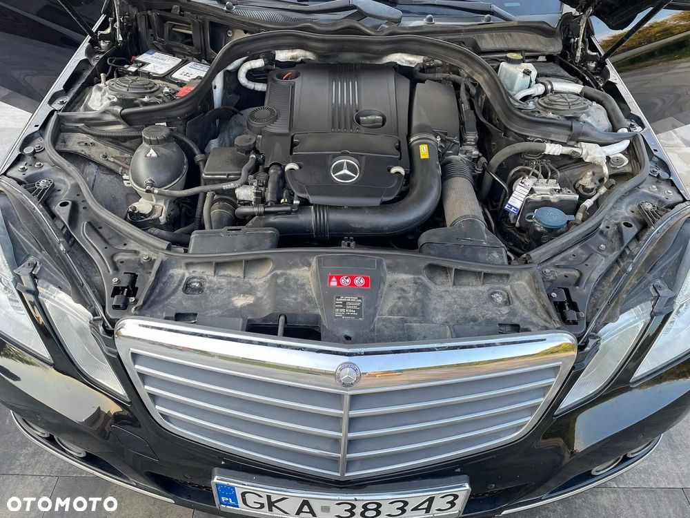 Mercedes-Benz Klasa E 200 CGI BlueEffICIENCY Elegance - 7