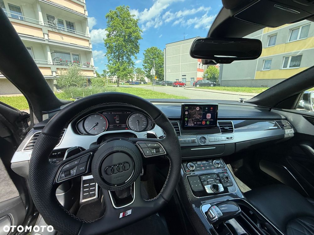 Audi S8 - 3