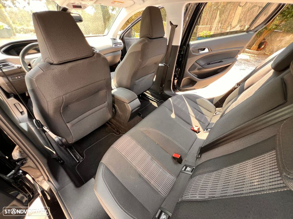 Peugeot 308 1.2 PureTech Allure - 50