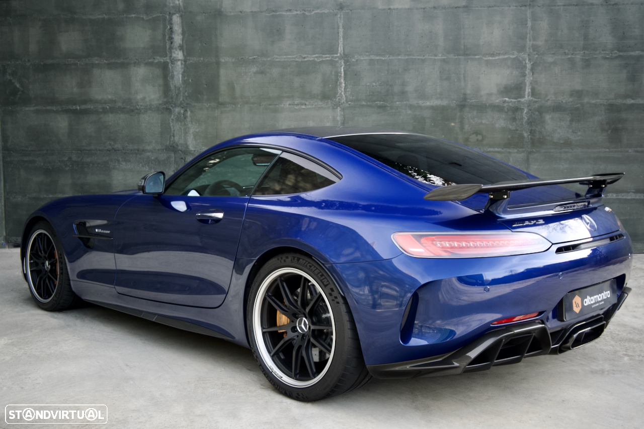 Mercedes-Benz AMG GT R - 9