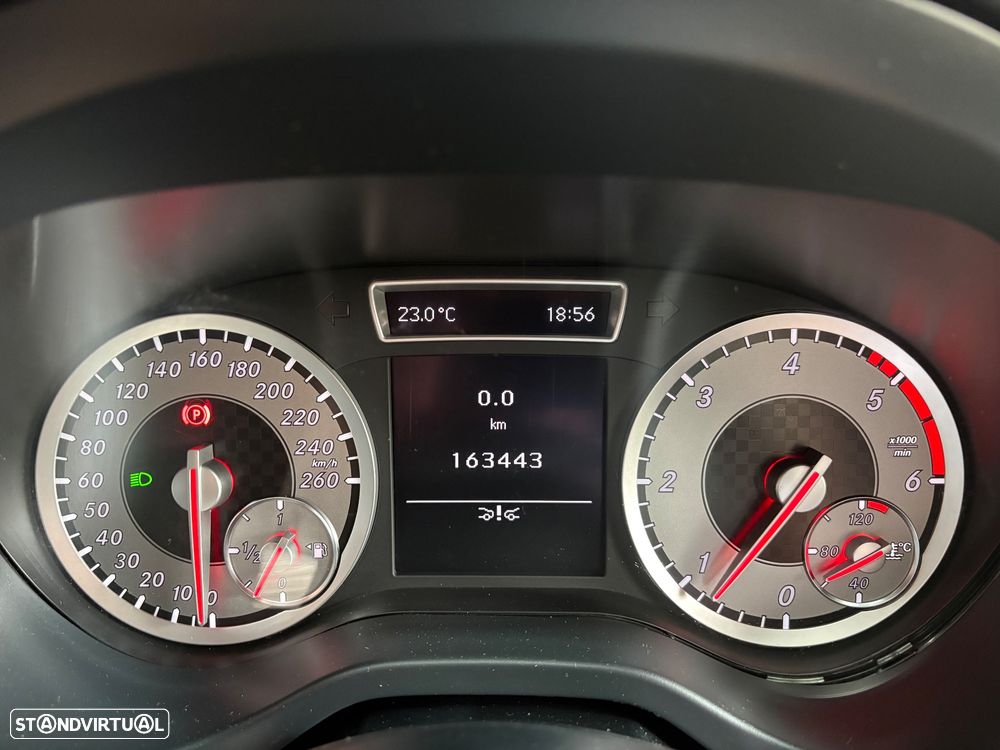 Mercedes-Benz A 200 CDI AMG Line - 44