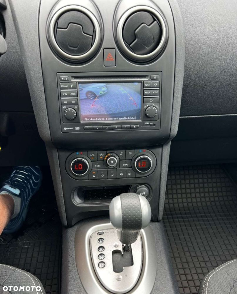 Nissan Qashqai - 12