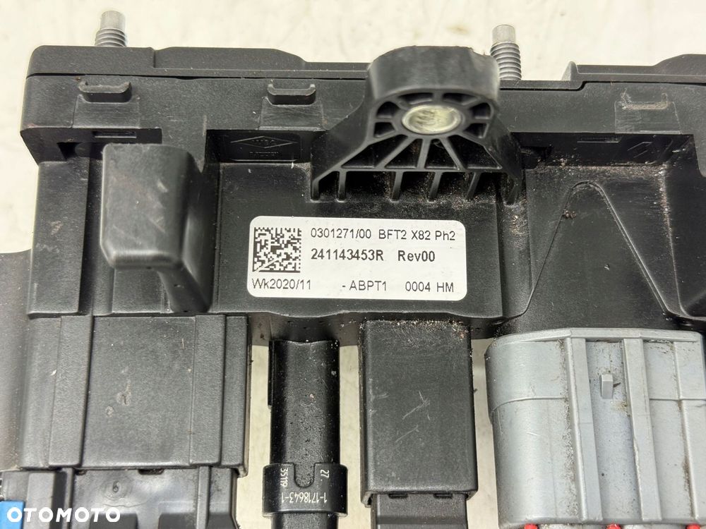 klema plusowa bezpiecznik renault trafic iii iv 241143453r - 4