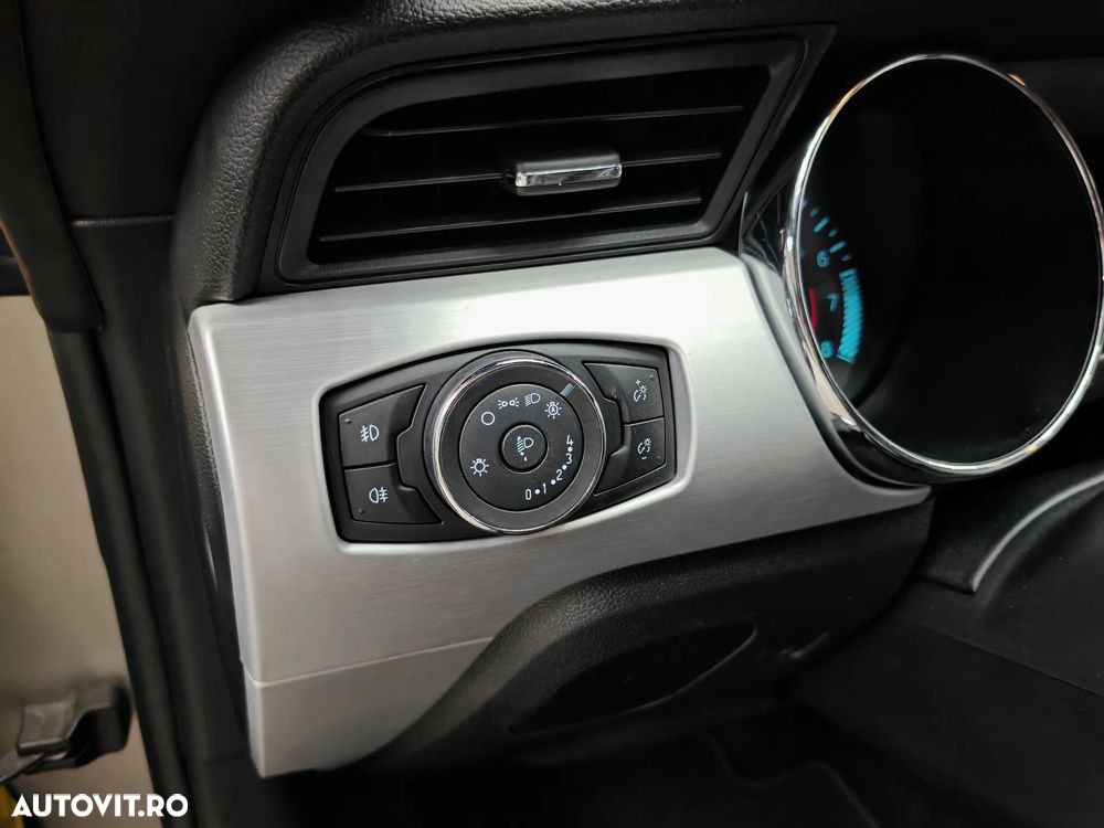 Ford Mustang 2.3 EcoBoost Aut. - 23