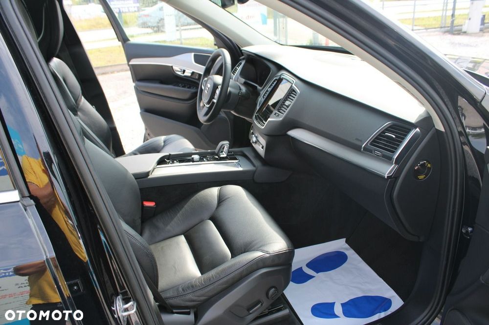 Volvo XC 90 B5 D AWD Geartronic Momentum - 36