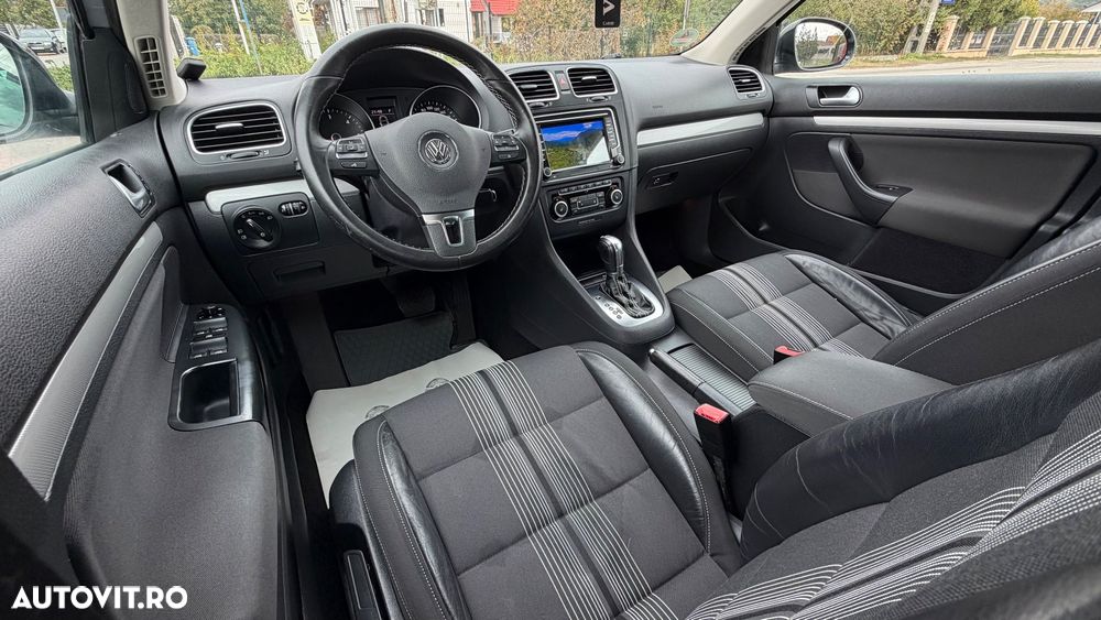 Volkswagen Golf - 38