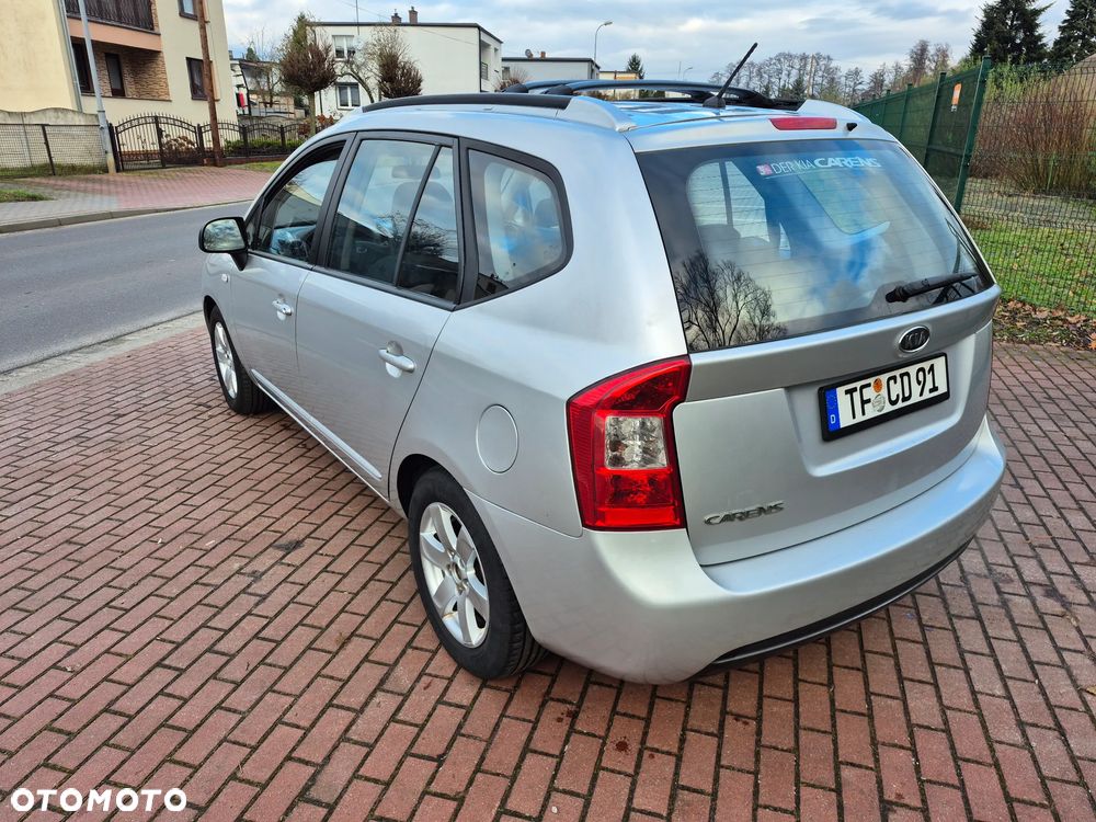Kia Carens 2.0 CVVT LX Basis - 20
