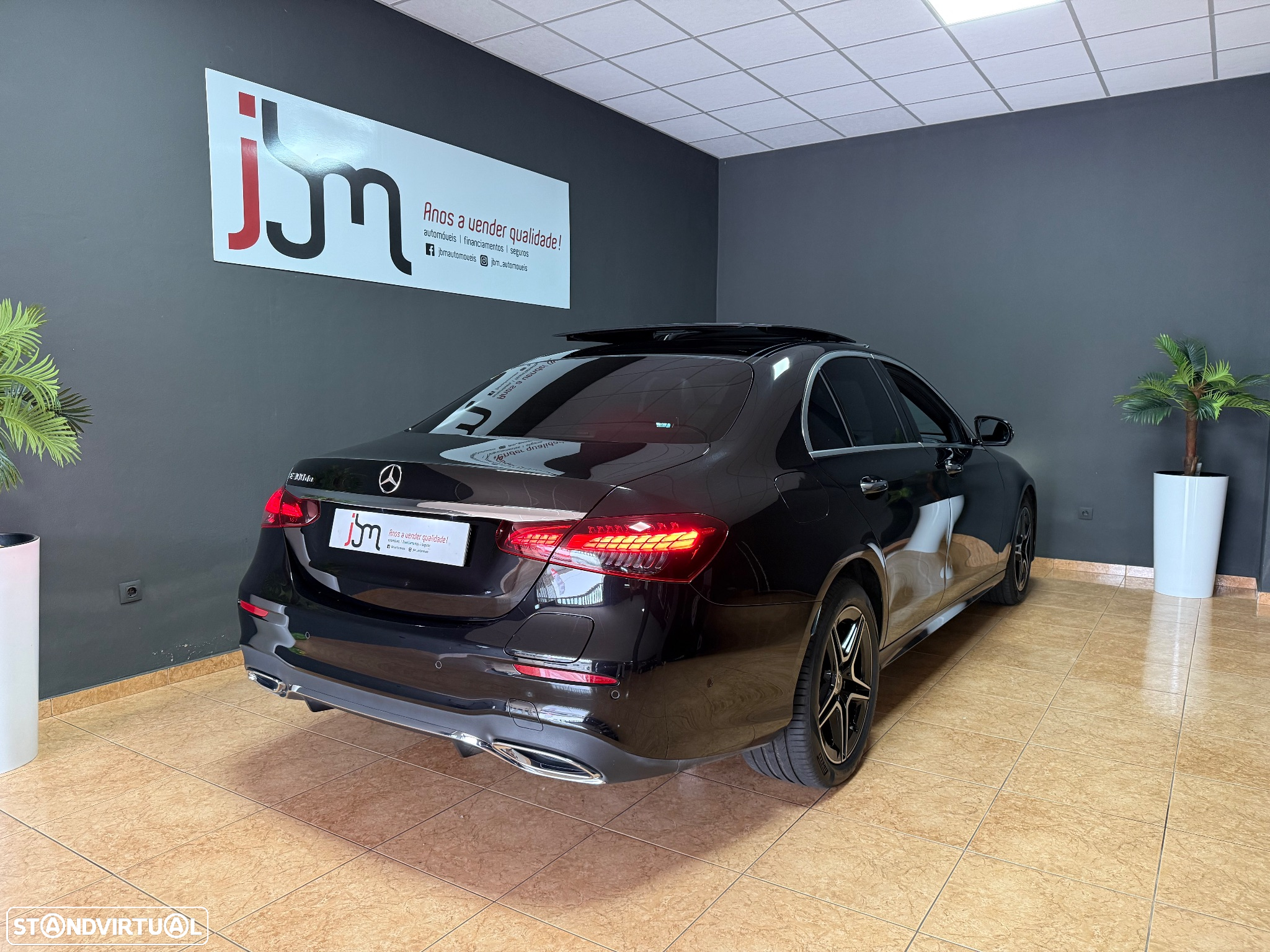 Mercedes-Benz E 300 de AMG Line - 16