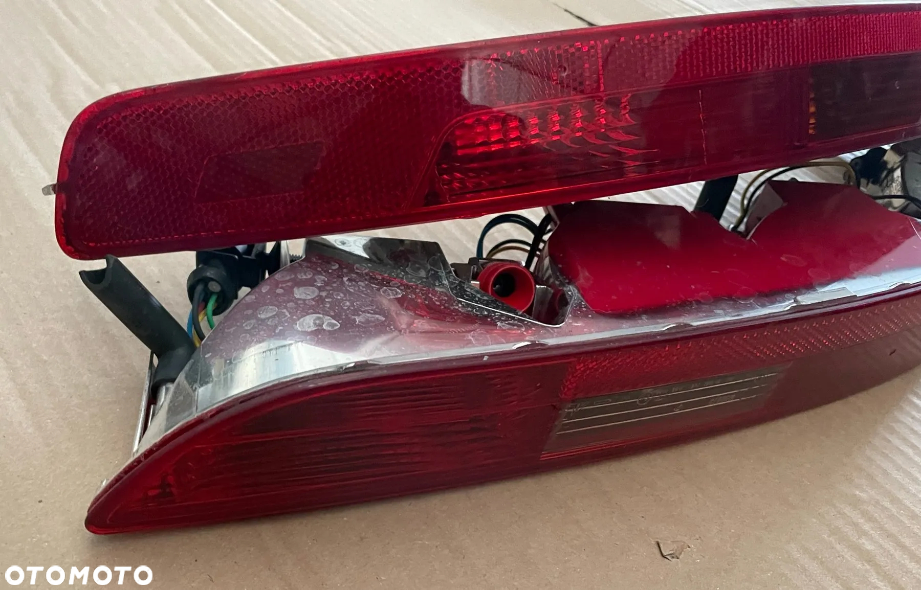 Audi Q5 8R lampa tył prawa lewa w zderzak 8R0945095 8R0945096 - 2