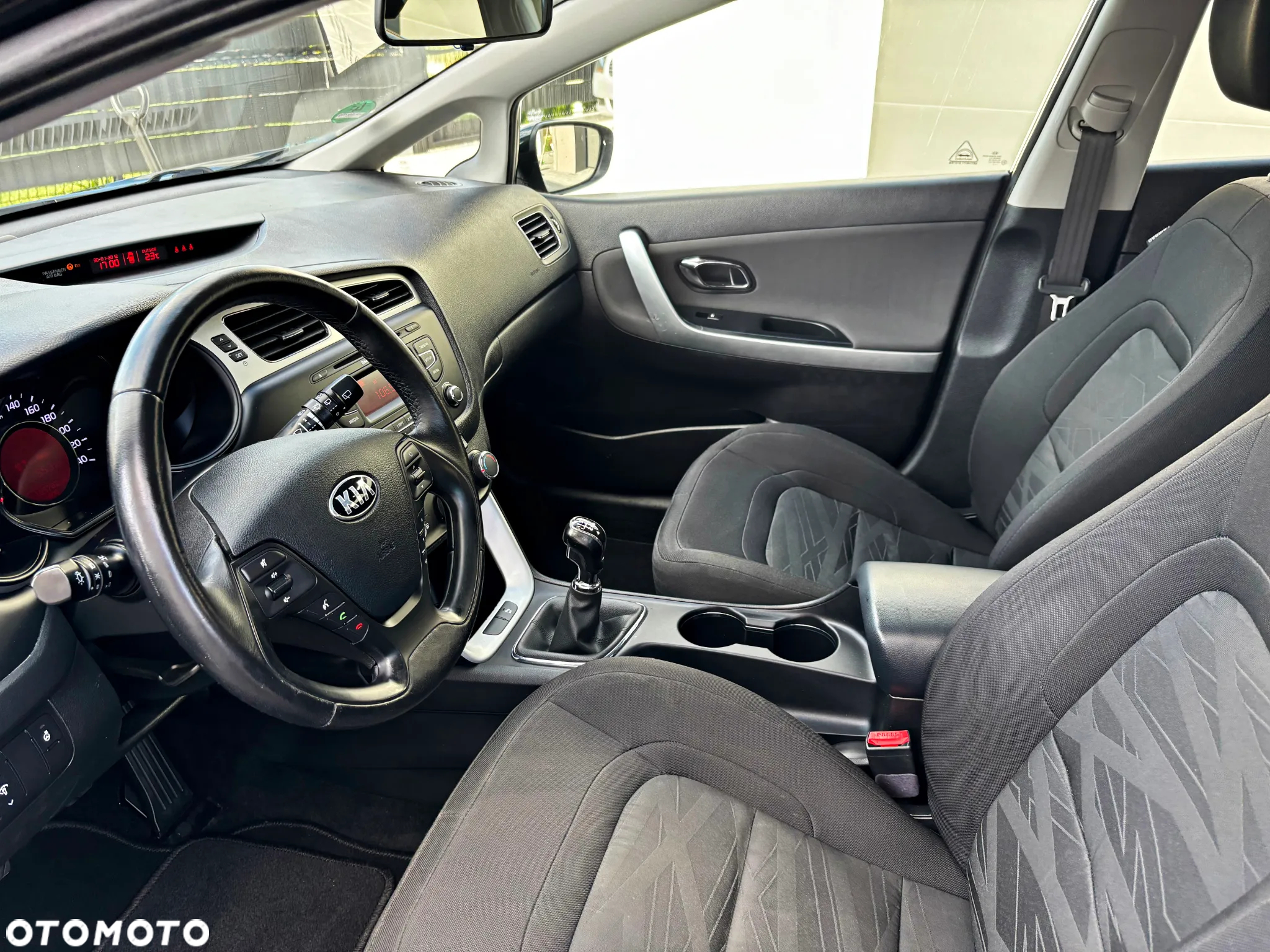 Kia Ceed 1.4 CVVT Spirit - 11
