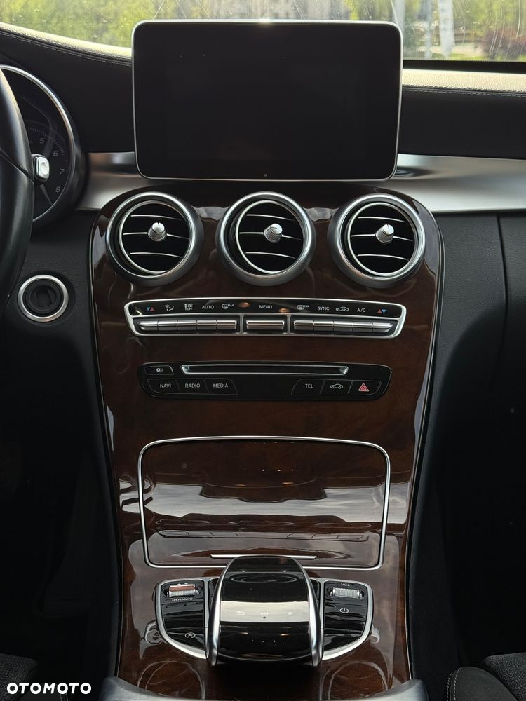 Mercedes-Benz Klasa C 200 4-Matic 7G-TRONIC - 8