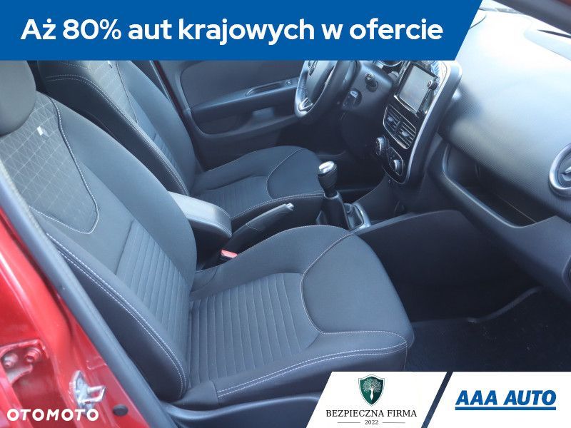 Renault Clio - 11