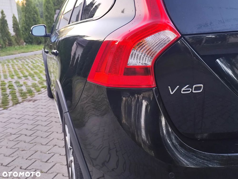 Volvo V60 Cross Country T5 AWD Momentum - 14