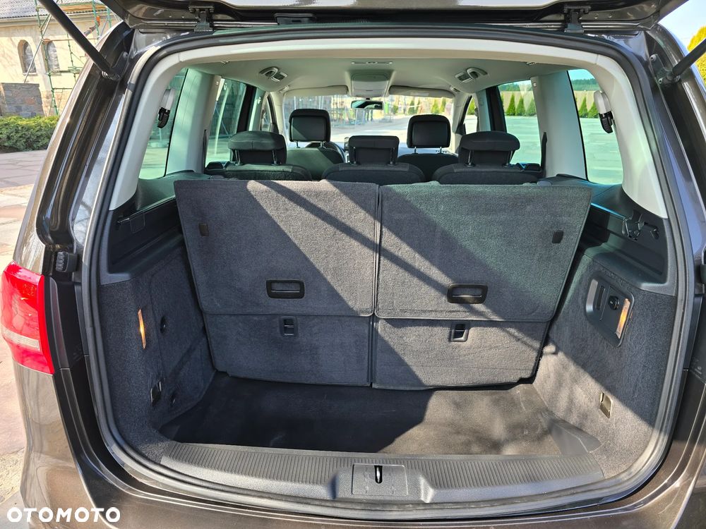 Volkswagen Sharan 2.0 TDI DSG BlueMotion Technology Highline - 17