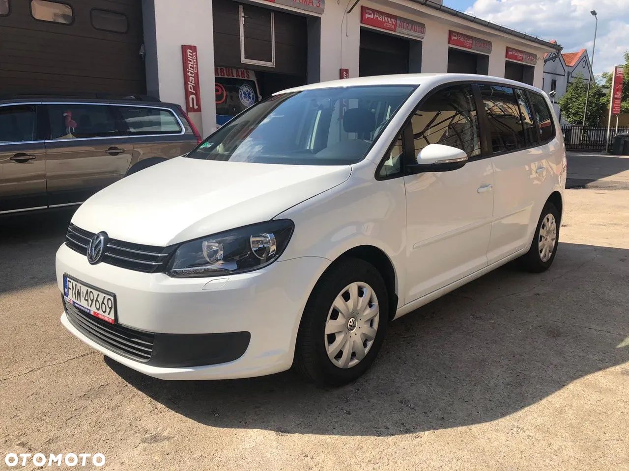 Volkswagen Touran 1.6 TDI DPF BlueMot Comfortline - 1