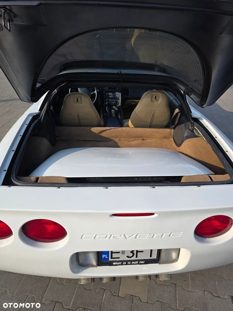 Chevrolet Corvette 5.7 - 9