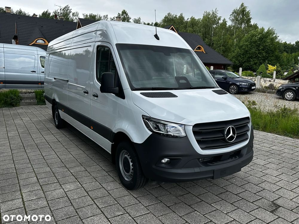 Mercedes-Benz Sprinter - 5