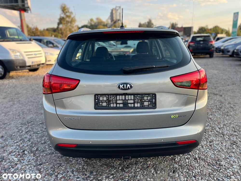 Kia Ceed 1.6 GDI ISG Spirit - 5