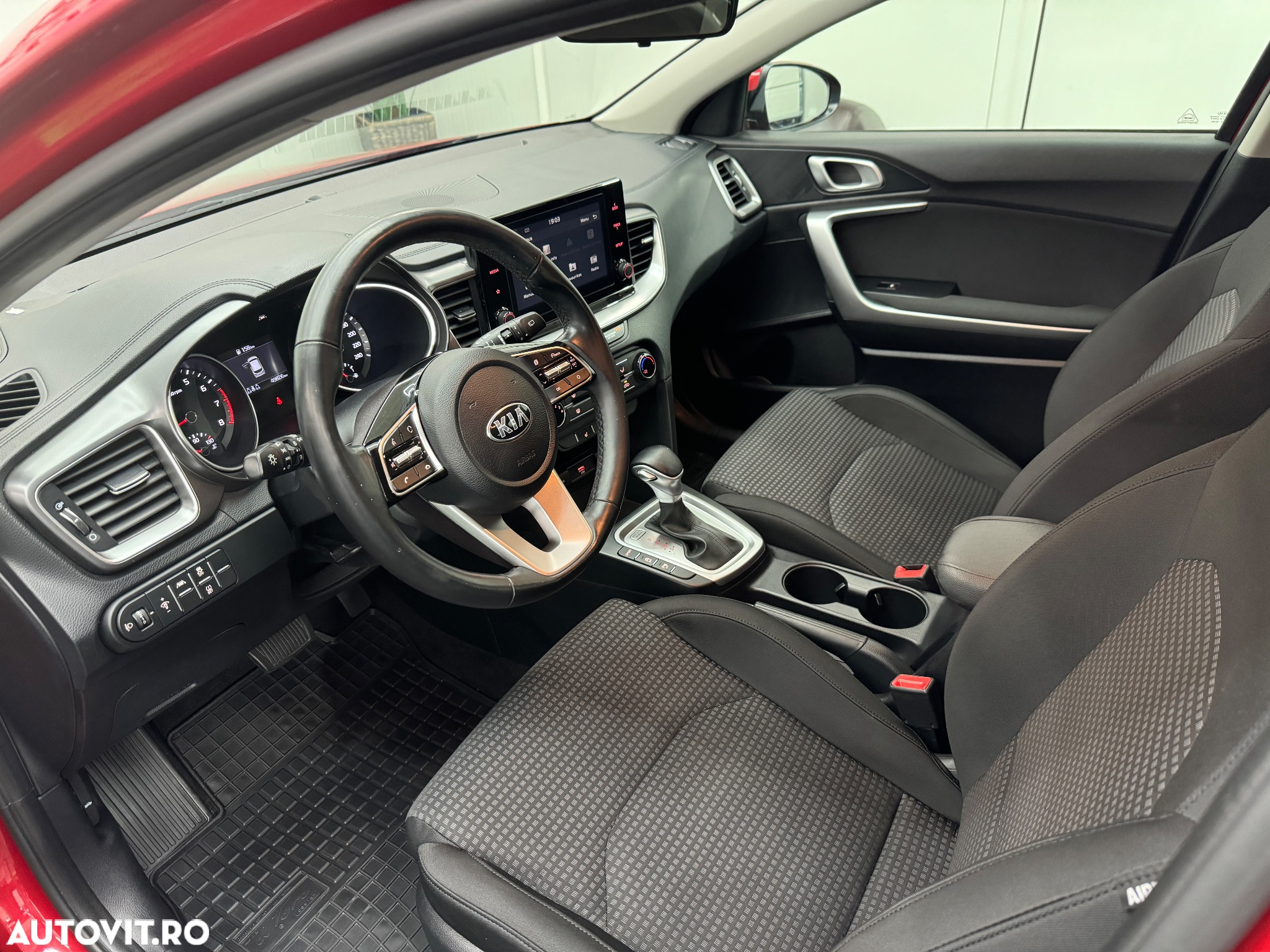 Kia Ceed 1.5 T-GDI 7DCT MHEV Best+ - 16
