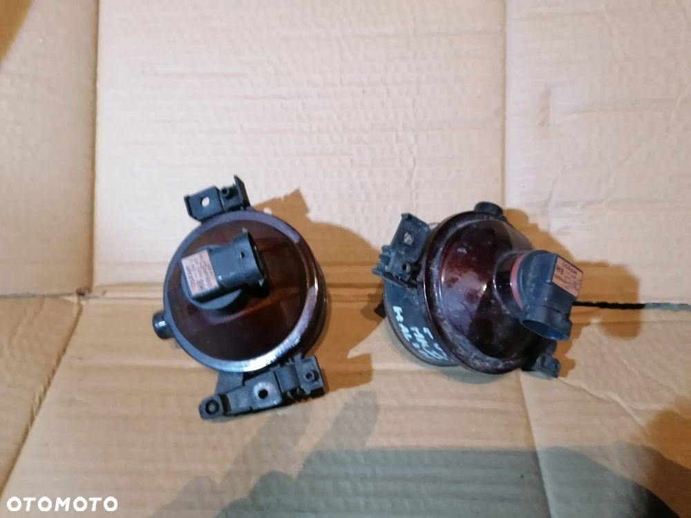 HALOGEN PRAWY LEWY MONDEO MK2 - 3