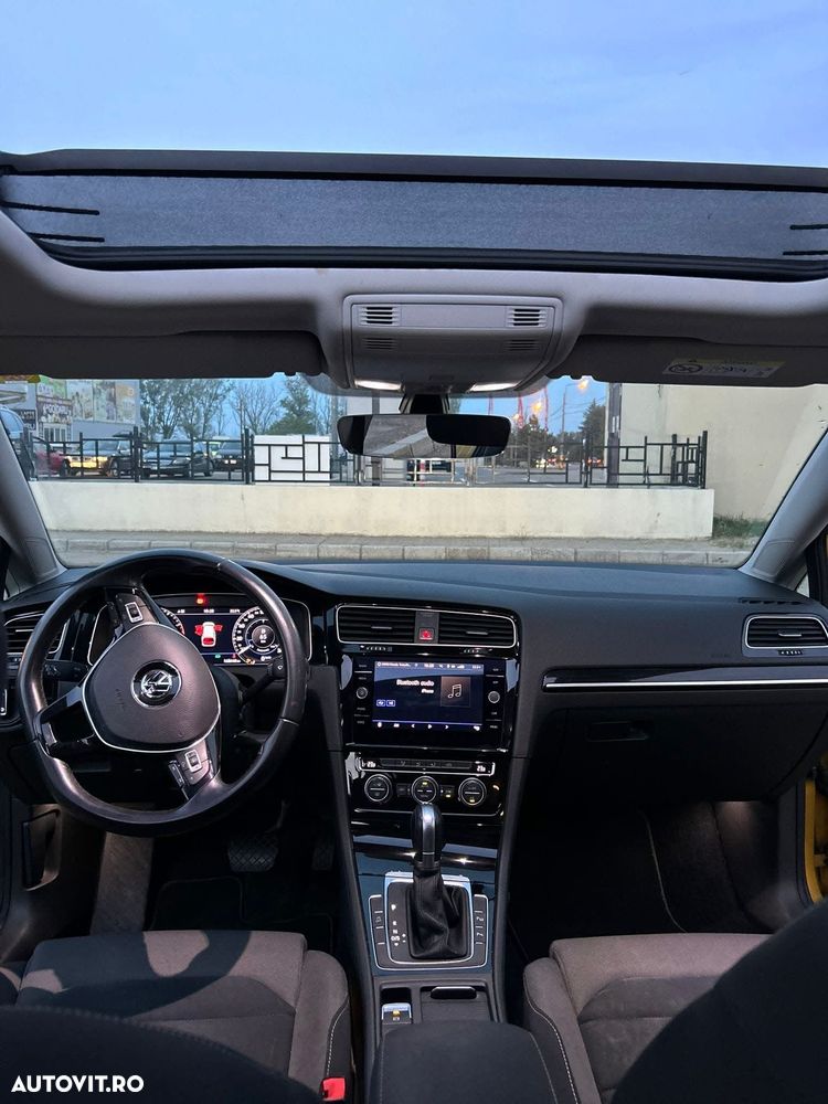 Volkswagen Golf 1.0 TSI DSG Comfortline - 6