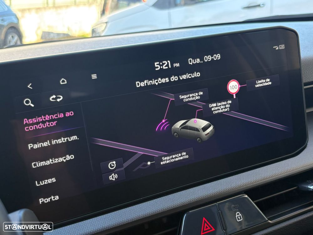 Kia Stonic 1.0 T-GDi Tech 7DCT — fotografia 32