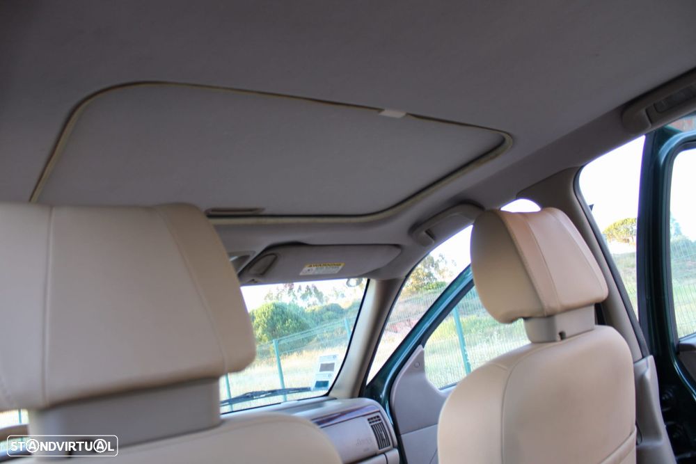 Jeep Grand Cherokee - 21