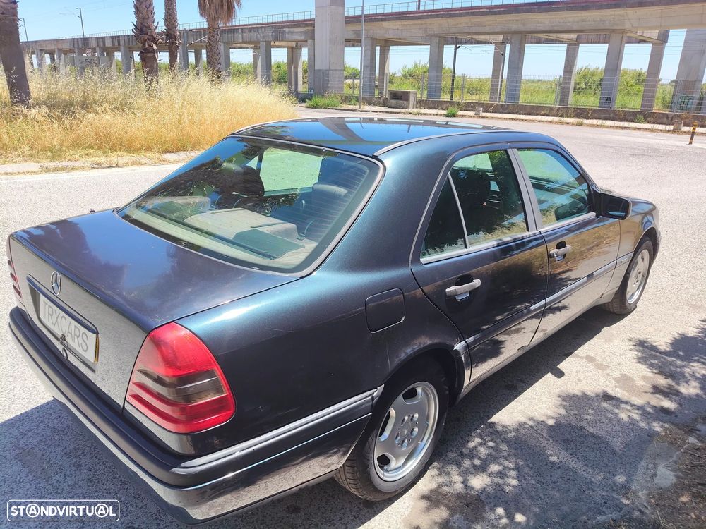 Mercedes-Benz C 250 - 7