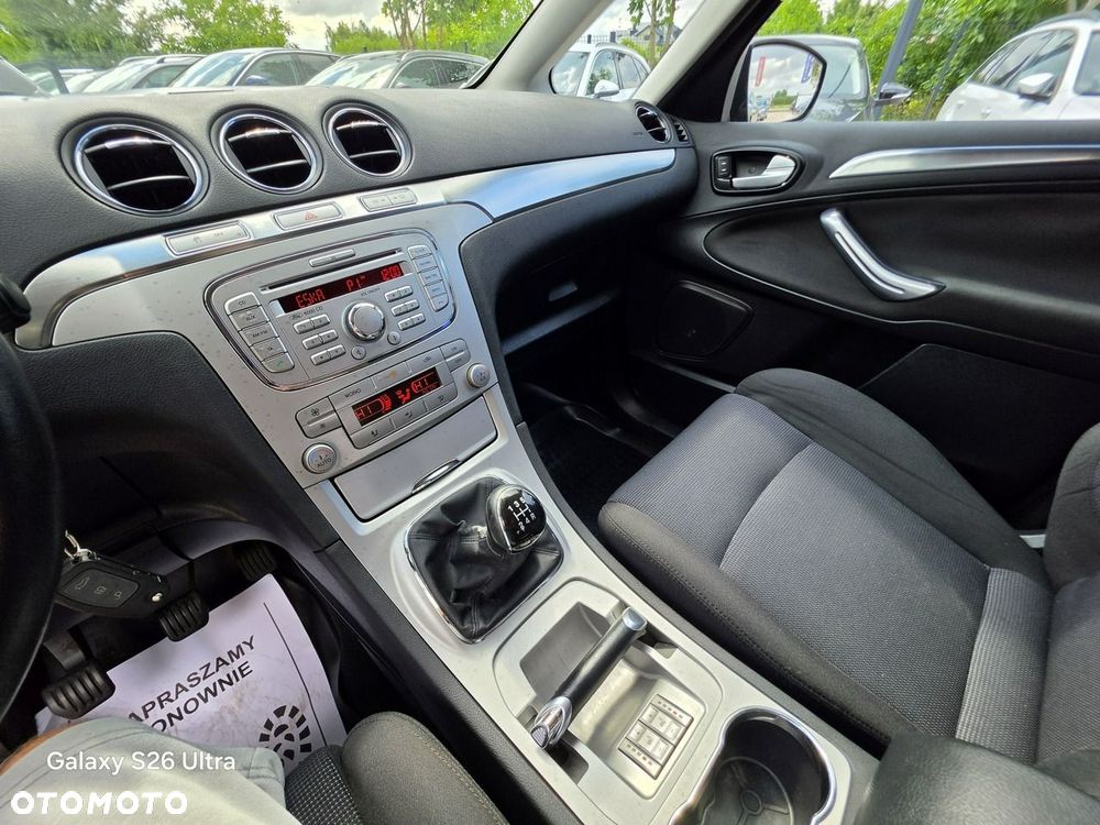 Ford S-Max - 36