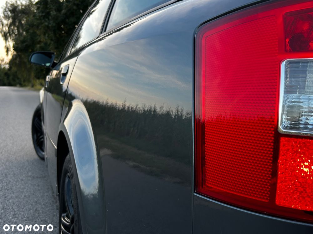 Audi A4 Avant - 22