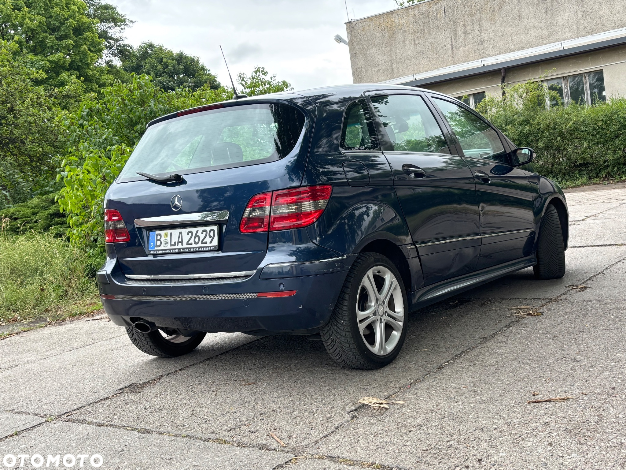 Mercedes-Benz Klasa B 180 CDI Autotronic Special Edition - 32