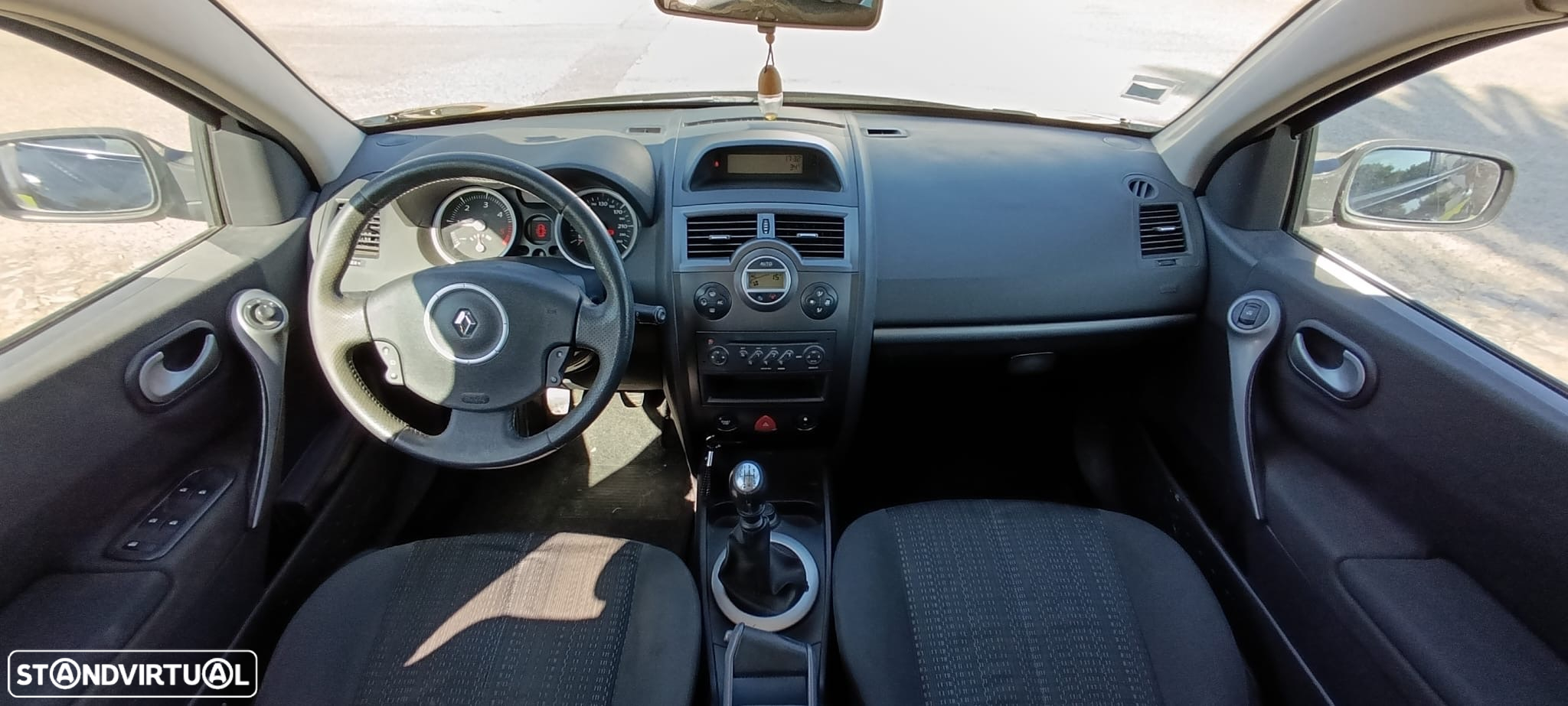Renault Mégane Sport Tourer - 7