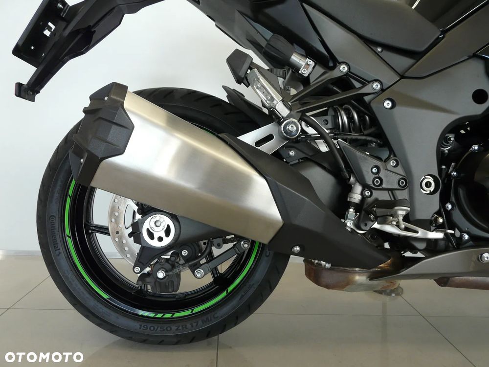 Kawasaki Ninja 1000 SX - 22