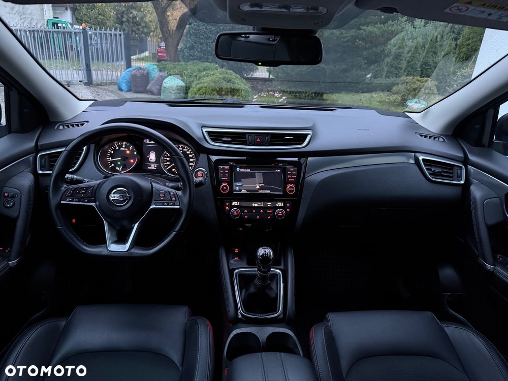 Nissan Qashqai 1.6 DIG-T TEKNA+ - 16