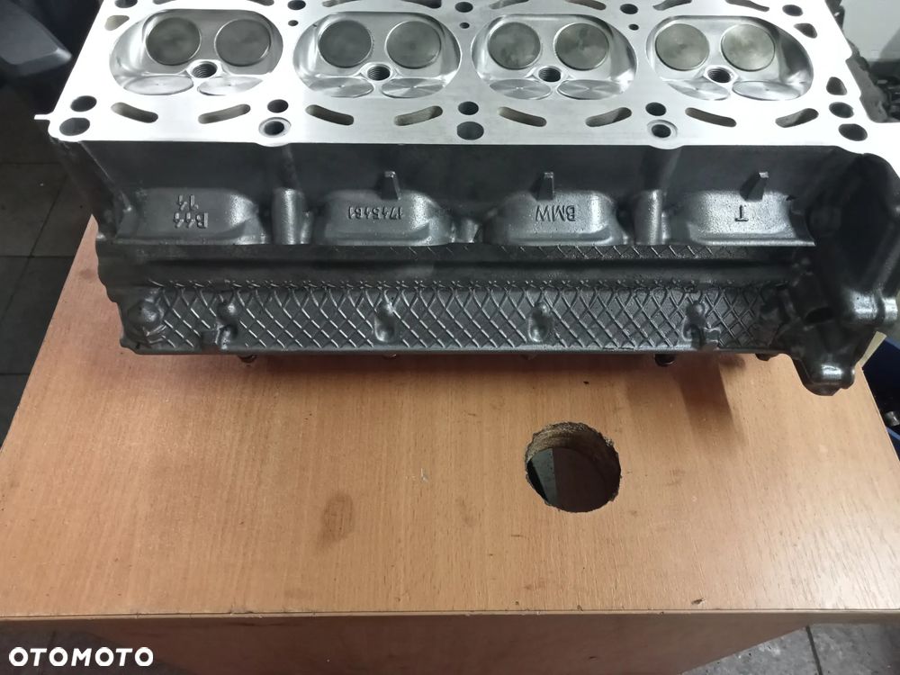 głowica lewa bmw land rover 4.4 v8 1745461 po regeneracji - 2
