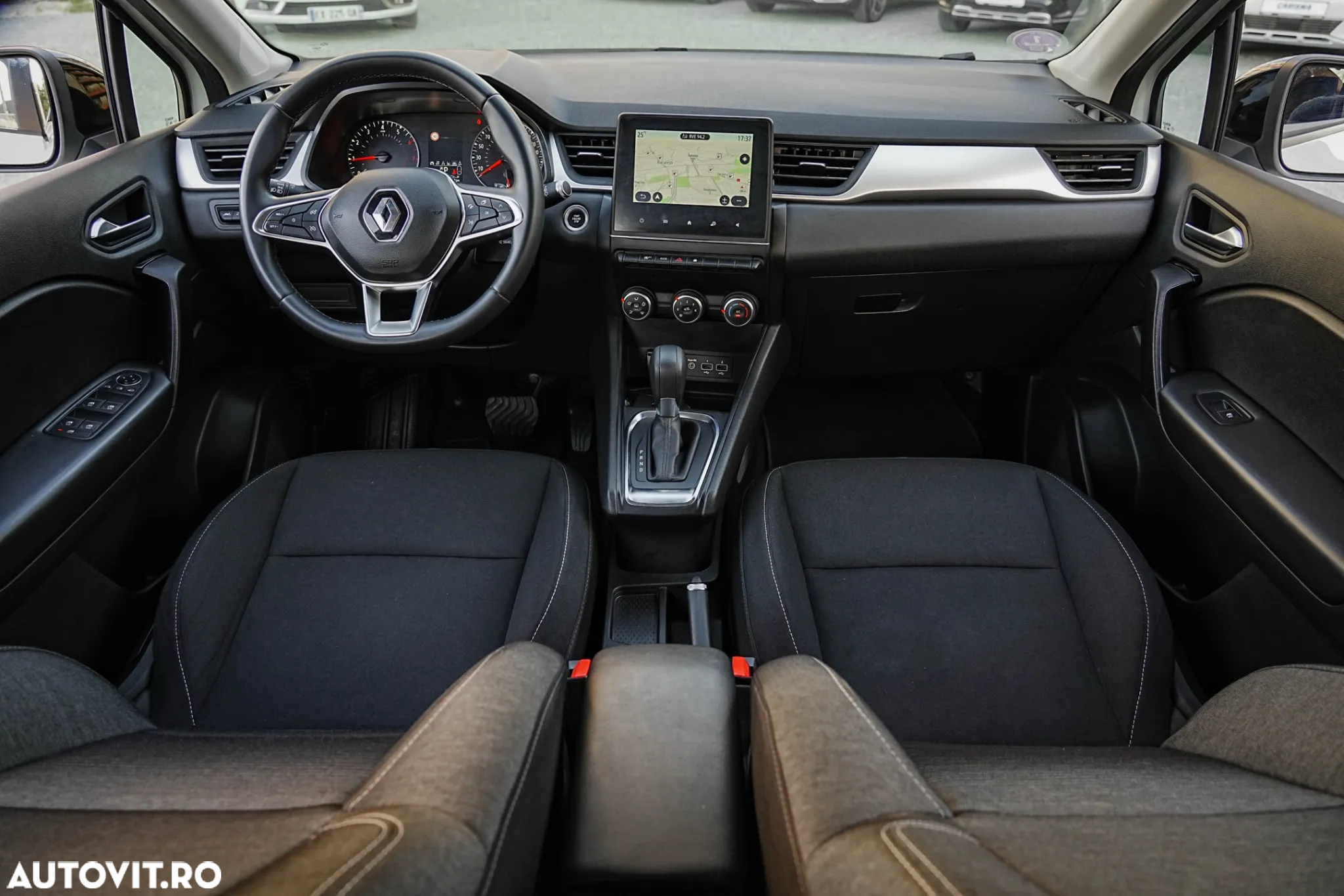 Renault Captur TCe Mild Hybrid 140 EDC GPF EVOLUTION - 13