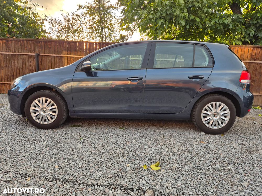 Volkswagen Golf - 11