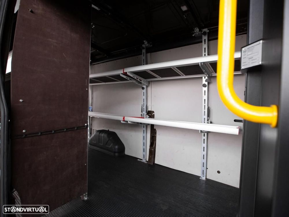 Ford Transit 2.0 L3H2 TREND c/iva - 8