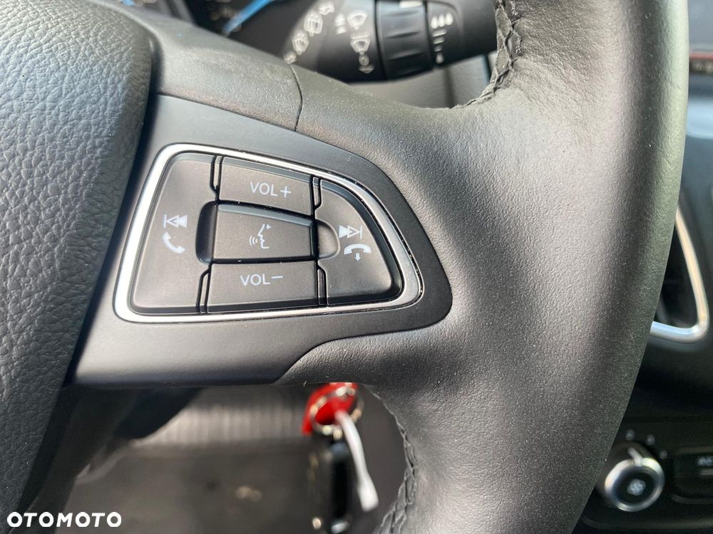 Ford Focus 1.0 EcoBoost STart-Stopp-System TITANIUM - 32