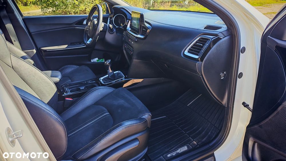 Kia ProCeed 1.0 T-GDI GT Line - 17