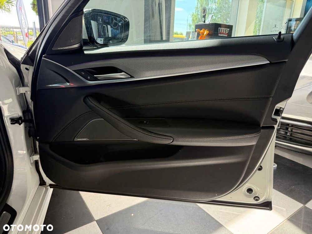BMW Seria 5 - 15