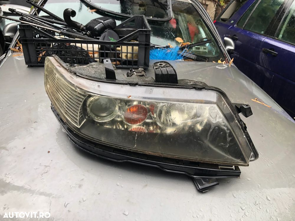 Far stanga/Far dreapta xenon Honda Accord 7 Europa faruri - 2