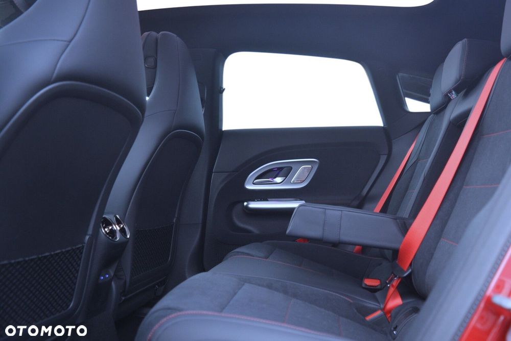 Mercedes-Benz CLA 250+ 85kWh - 9